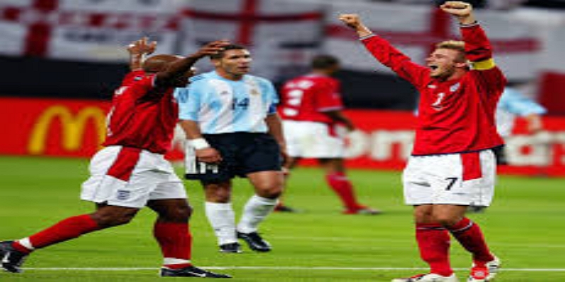 弗格森爵士再掌帅印：传奇阵容再现 - 开云体育