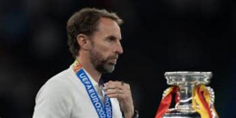 未来走向与决策分析：留任还是离开？ -开云体育