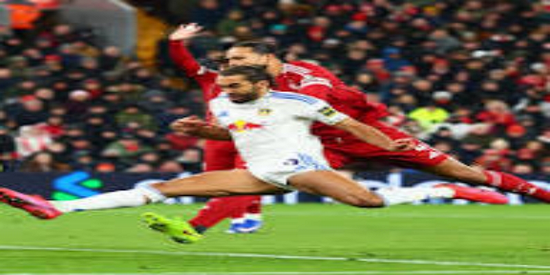 高压逼抢全面压制-开云体育