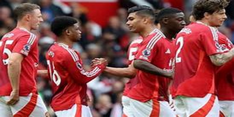 开云体育前瞻：曼联重建之路与滕哈赫的关键抉择-开云体育