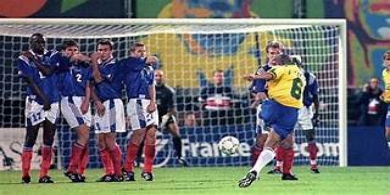 开云体育复盘：里昂之夜的历史瞬间与比赛背景-开云体育