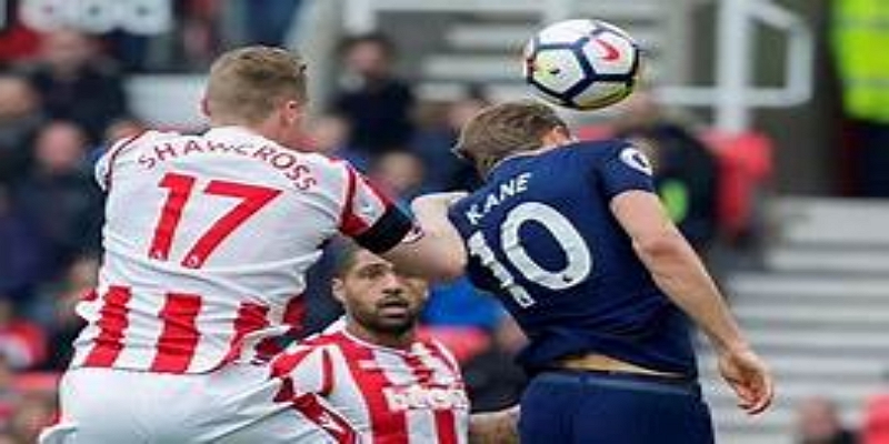 开云体育观察：名宿分歧凸显足球价值观冲突-开云体育