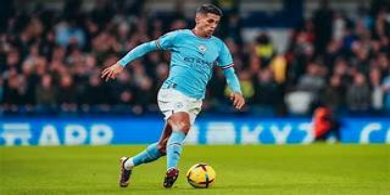 开云体育解读连锁反应 夏窗最后阶段的战略调整-开云体育